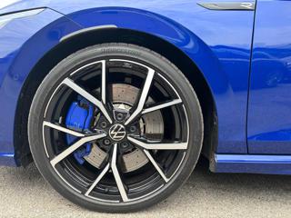 VOLKSWAGEN Golf usata, con Autoradio