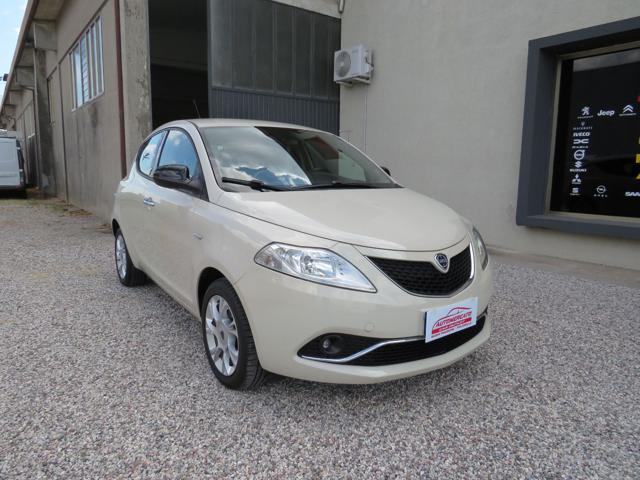 LANCIA Ypsilon usata, con Airbag laterali