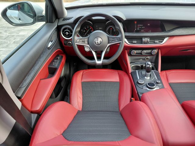 ALFA ROMEO Stelvio usata, con Sensore di luce