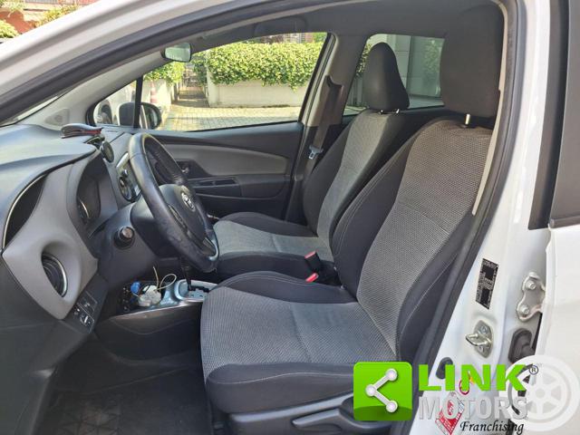 TOYOTA Yaris usata, con Cerchi in lega