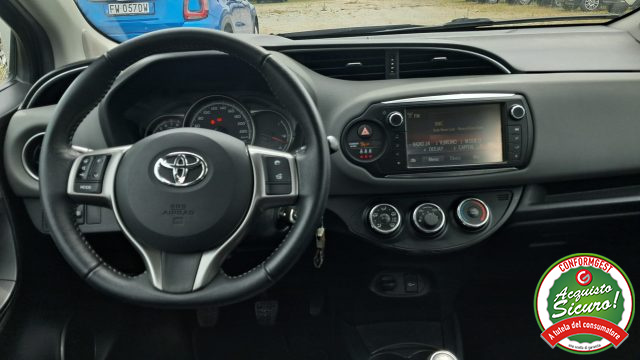 TOYOTA Yaris usata, con Airbag laterali