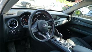 ALFA ROMEO Stelvio usata, con Fari Xenon