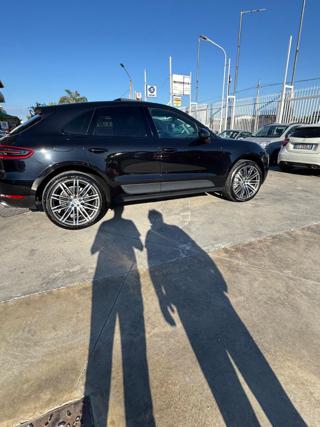PORSCHE Macan usata, con Autoradio
