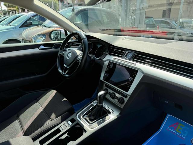 VOLKSWAGEN Passat Variant usata, con Antifurto