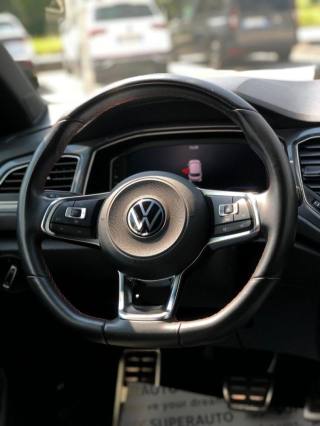 VOLKSWAGEN T-Roc usata, con Cruise Control