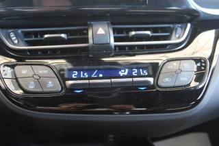 TOYOTA C-HR usata, con Sensore di luce