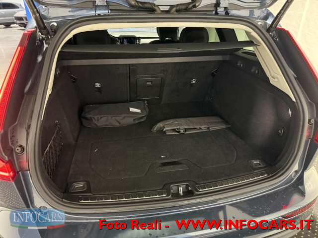 VOLVO V60 usata, con Portellone posteriore elettrico