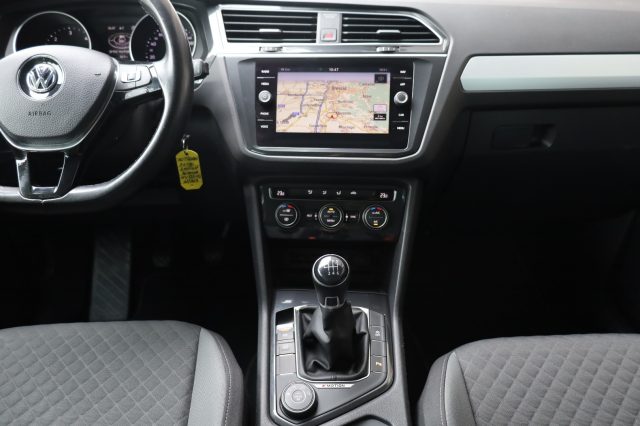 VOLKSWAGEN Tiguan usata, con USB