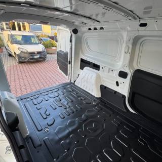 FIAT Doblo usata, con Bracciolo