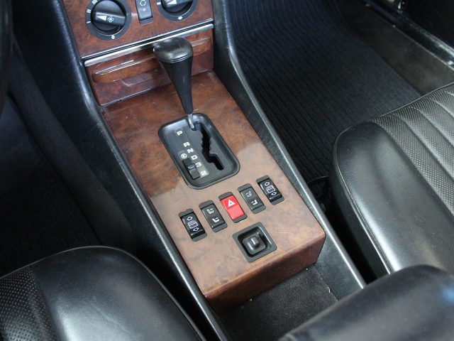 MERCEDES-BENZ SL 300 usata, con Volante in pelle