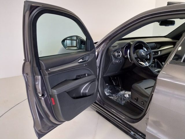 ALFA ROMEO Stelvio usata, con Fari Xenon