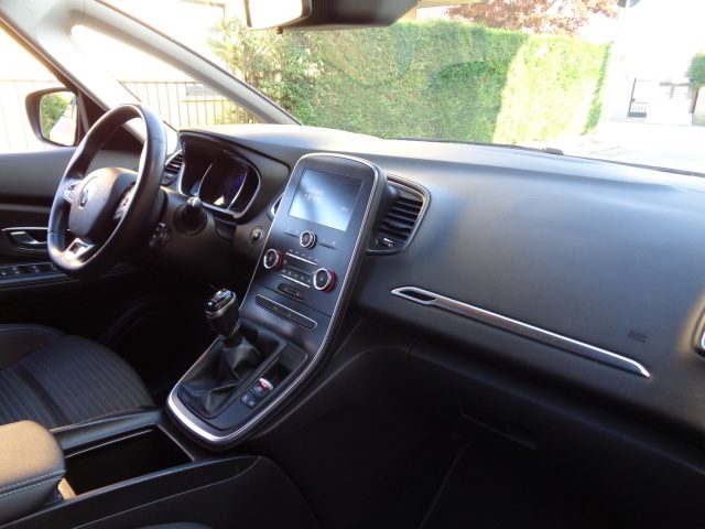 RENAULT Grand Scenic usata, con Cruise Control
