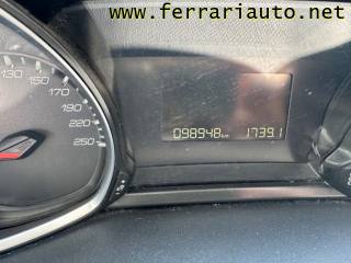 PEUGEOT 308 usata, con Volante in pelle