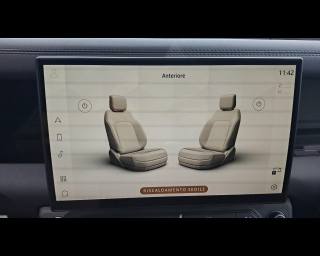 LAND ROVER Defender usata, con Sound system