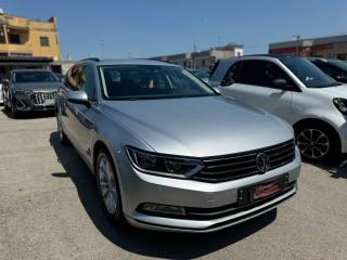 VOLKSWAGEN Passat Variant usata, con Airbag laterali