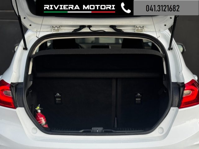 FORD Fiesta usata, con Servosterzo