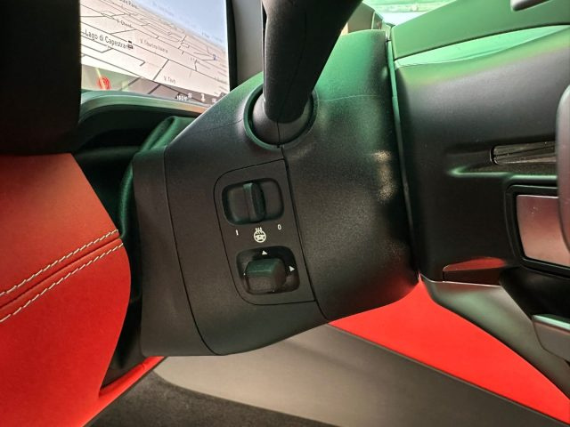 MERCEDES-BENZ SL 63 AMG usata, con Park Distance Control