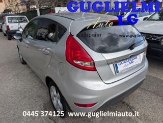 FORD Fiesta usata, con Autoradio