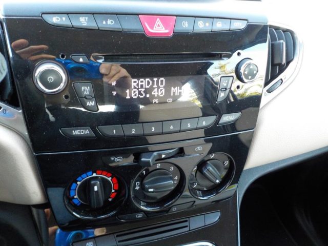 LANCIA Ypsilon usata 45