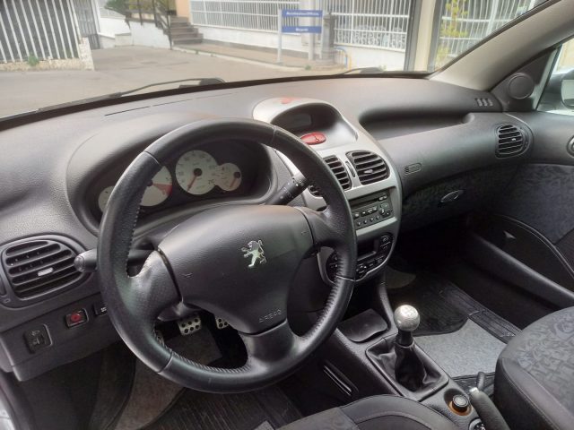 PEUGEOT 206 usata, con Servosterzo