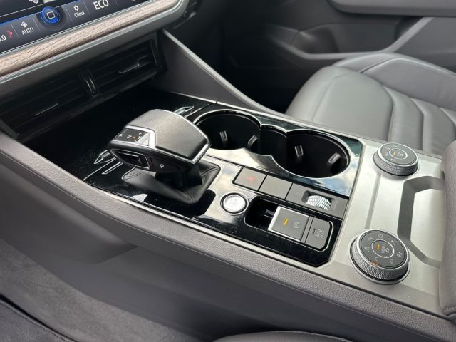 VOLKSWAGEN Touareg usata, con Cronologia tagliandi