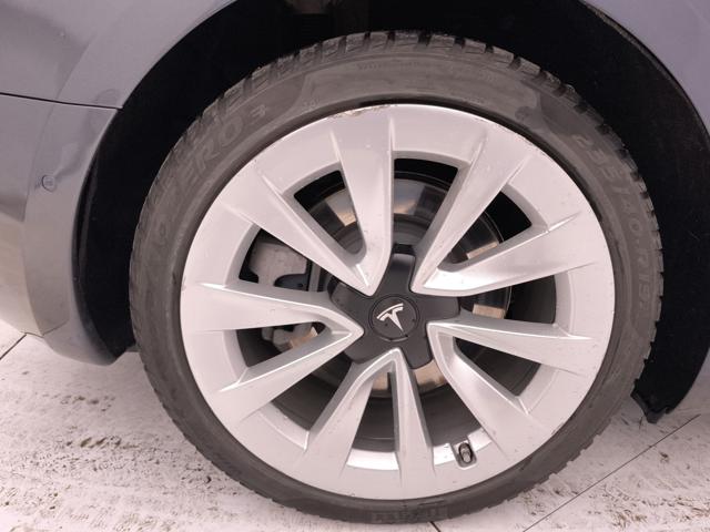TESLA Model 3 usata, con Luci diurne