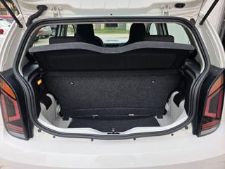 VOLKSWAGEN up! usata 21