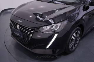 PEUGEOT 208 usata, con Sensori di parcheggio posteriori