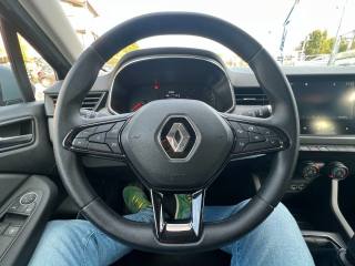 RENAULT Clio usata, con Touch screen