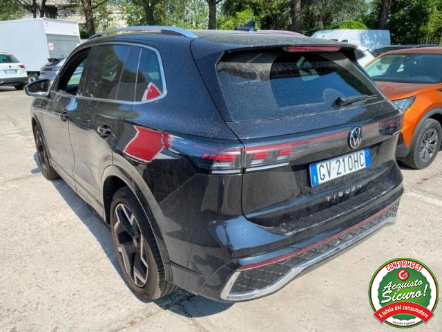 VOLKSWAGEN Tiguan usata, con Airbag