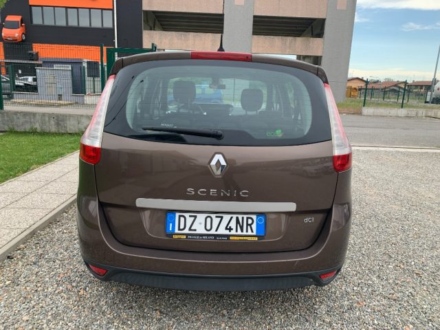 RENAULT Scenic usata, con Autoradio