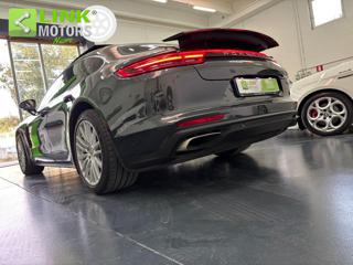 PORSCHE Panamera usata, con Bracciolo