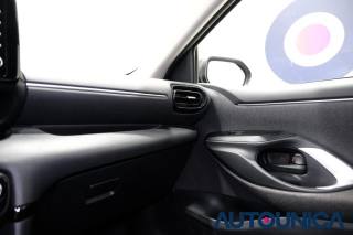 TOYOTA Yaris usata, con Airbag testa