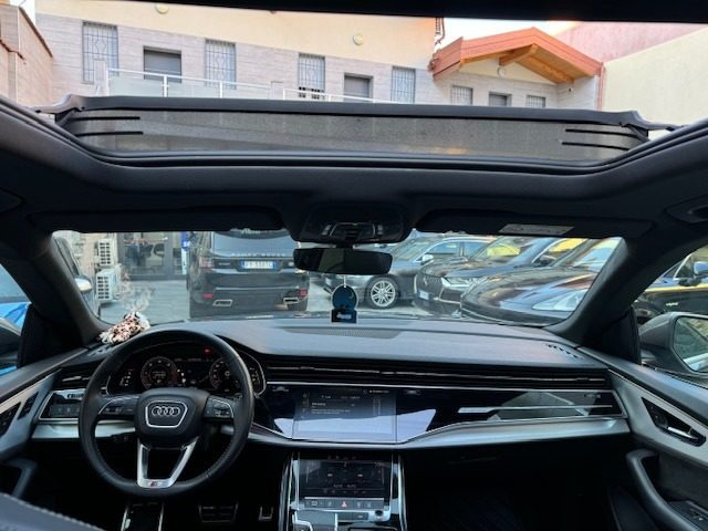 AUDI Q8 usata, con Boardcomputer
