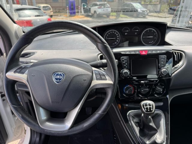 LANCIA Ypsilon usata, con Controllo automatico clima