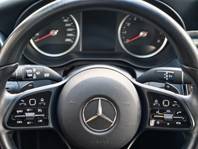 MERCEDES-BENZ C 200 usata, con Chiusura centralizzata