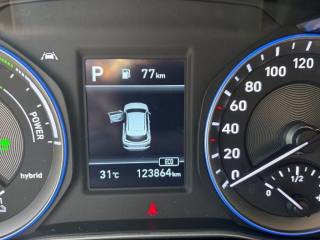 HYUNDAI Kona usata, con Bracciolo