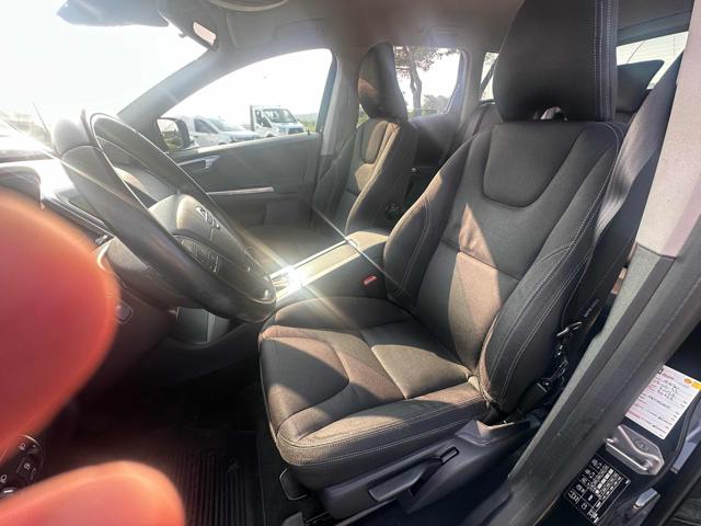 VOLVO XC60 usata, con Bluetooth