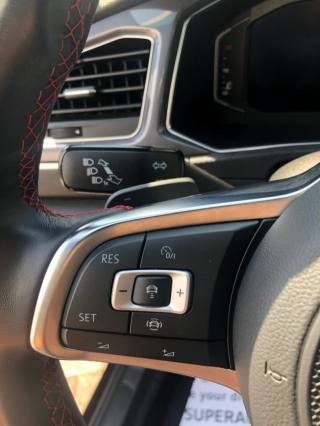 VOLKSWAGEN T-Roc usata, con Volante in pelle