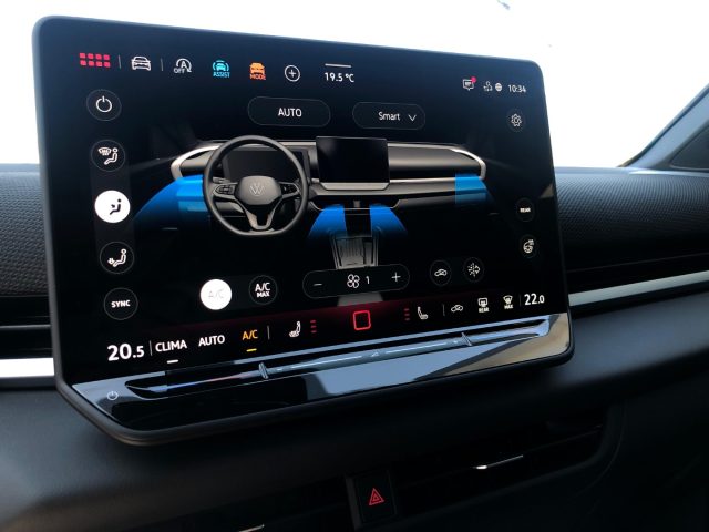 VOLKSWAGEN T-Roc usata, con Sedile posteriore sdoppiato