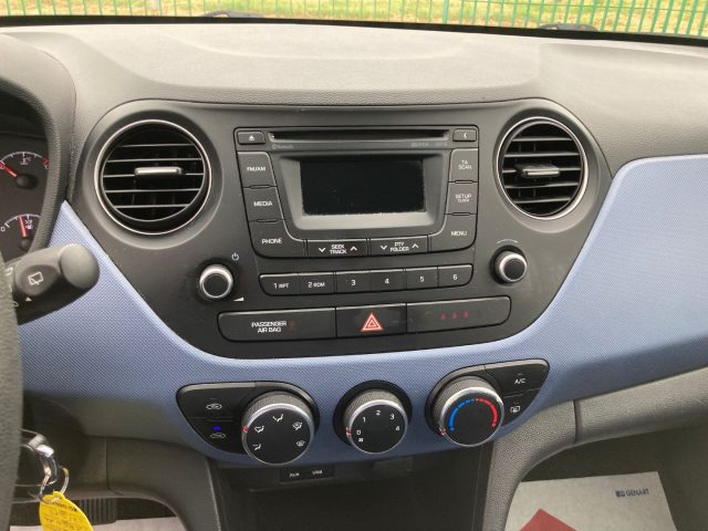 HYUNDAI i10 usata 9