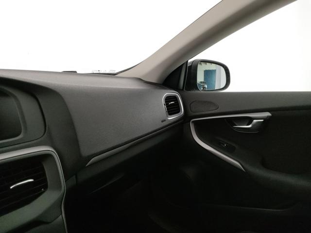 VOLVO V40 usata, con Luci diurne LED