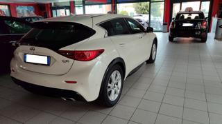 INFINITI Q30 usata, con Airbag Passeggero