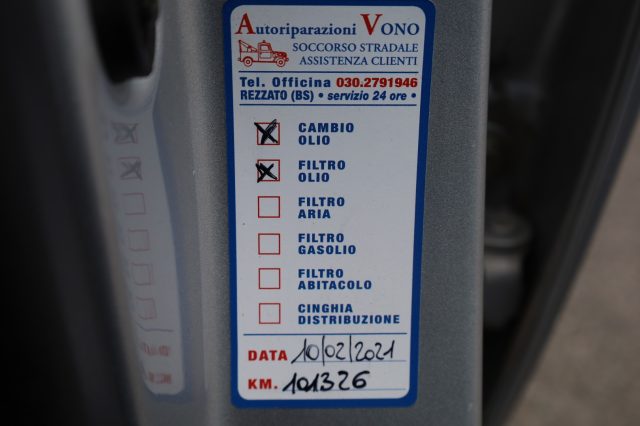 TOYOTA Yaris usata 66