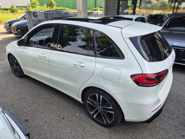 MERCEDES-BENZ B 180 usata, con Alzacristalli elettrici