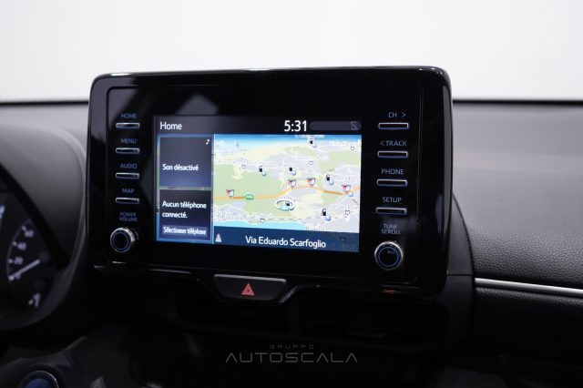 TOYOTA Yaris usata, con USB