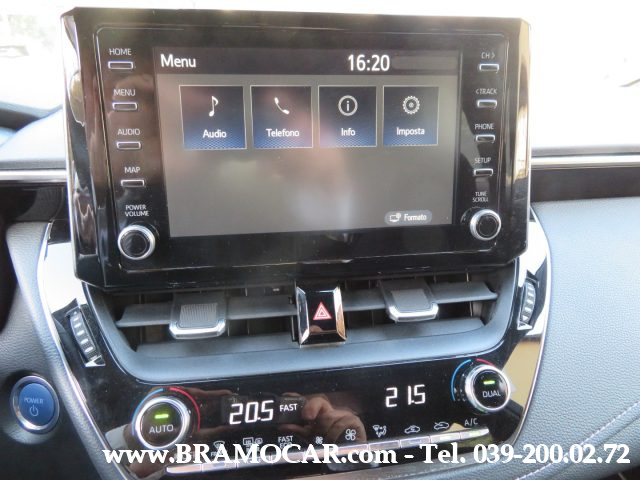TOYOTA Corolla usata, con USB