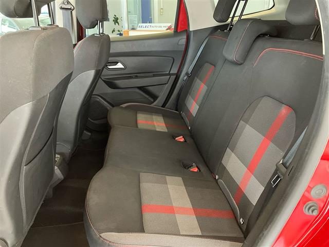 DACIA Duster usata 10