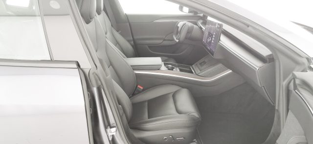 TESLA Model S usata, con Monitoraggio pressione pneumatici
