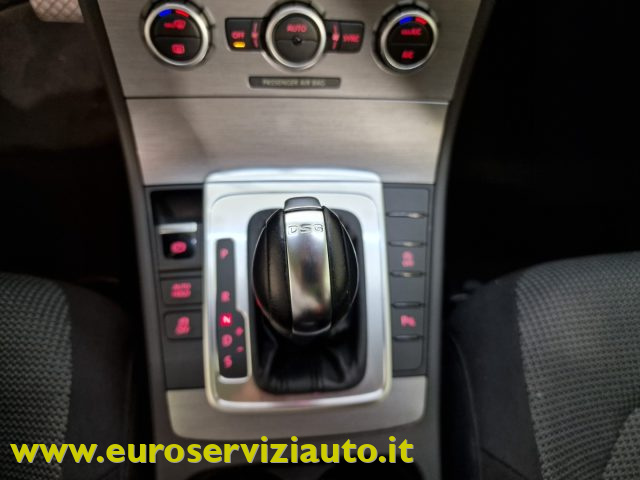 VOLKSWAGEN Passat usata 29